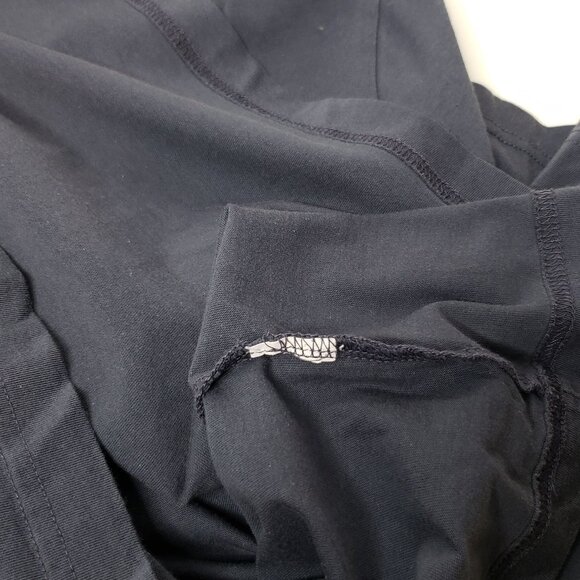 Travis Mathew T Shirt Men's Chunky Round Chest Logo Casual Everyday Crew Neck M - Picture 5 of 5